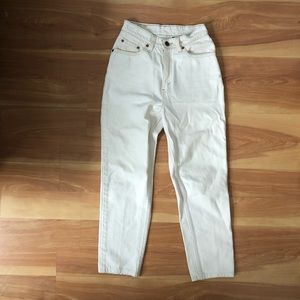 White Levi’s